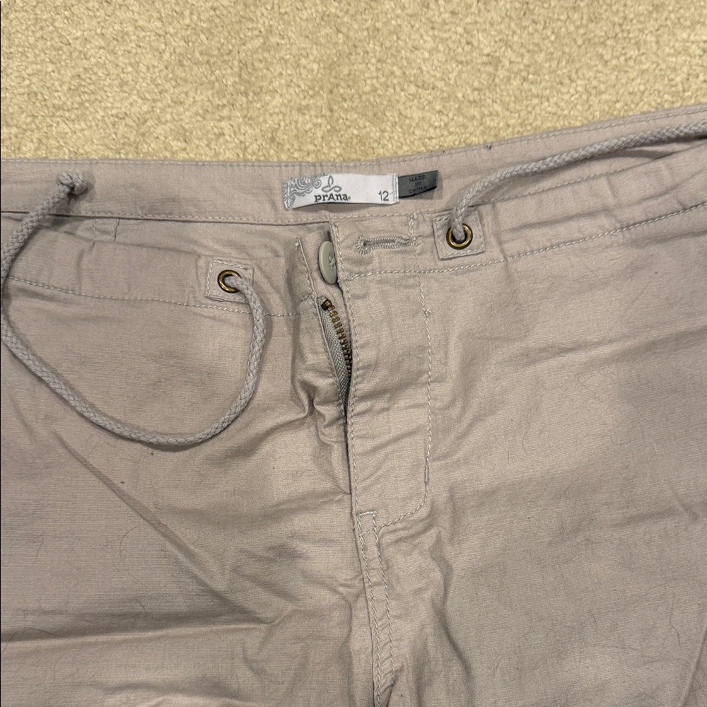 Prana Women's Cargo Shorts in Light Gray